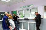 В порту «Кавказ» есть отделение банка по обмену валюты, но в девять утра оно оказалось закрытым