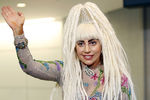 Леди Гага: «Бело-золотое».