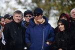 Политический и общественный деятель Ирина Хакамада (в центре) и мать политика Бориса Немцова Дина Эйдман (справа)