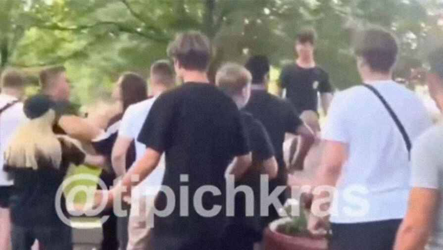 Подравшиеся из-за селедки девушки подозреваются в издевательствах над подростками