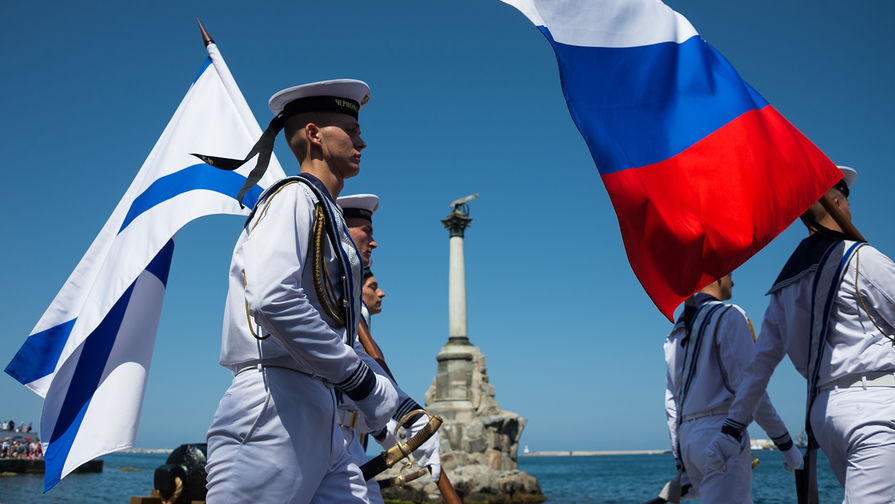 Российские военнослужащие на праздновании Дня ВМФ в Севастополе, июль 2018 года