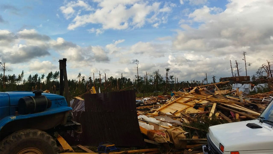 Ураганный ветер, ливни: удар стихии привел к жертвам в Тверской области