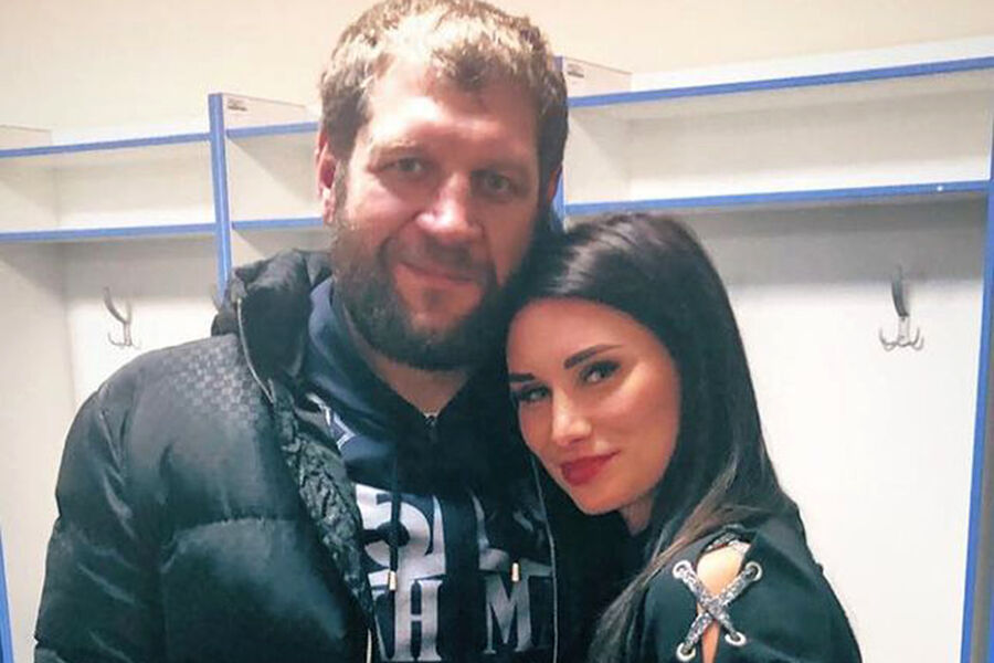 Александр емельяненко биография личная жизнь Александр Емельяненко женится на экс-супруге, с которой развелся четыре года наз