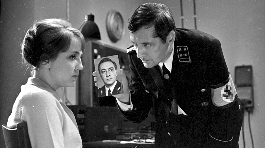 Кадр из&nbsp;сериала &laquo;Семнадцать мгновений весны&raquo; (1973)