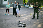 Обломки снаряда РСЗО «Град» на одной из улиц Горловки