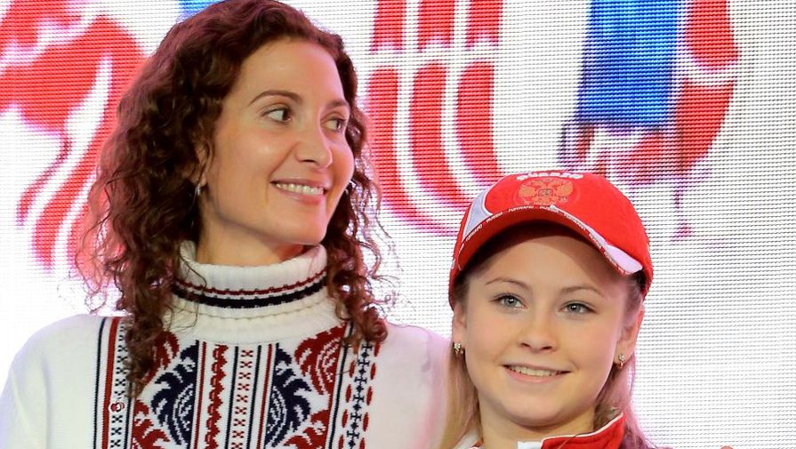 Юлия Липницкая со своим бывшим тренером Этери Тутберидзе
