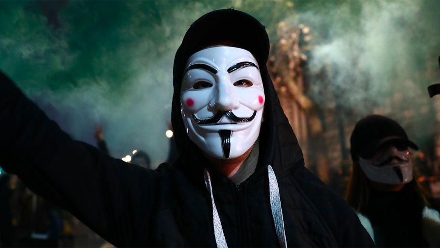Что такое Anonymous и почему она объявила войну Илону Маску