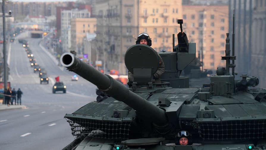 Уралвагонзавод поставил Минобороны новую партию танков Т-90М Прорыв