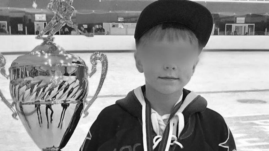 14-летний хоккеист СКА скончался после попадания шайбы в грудь