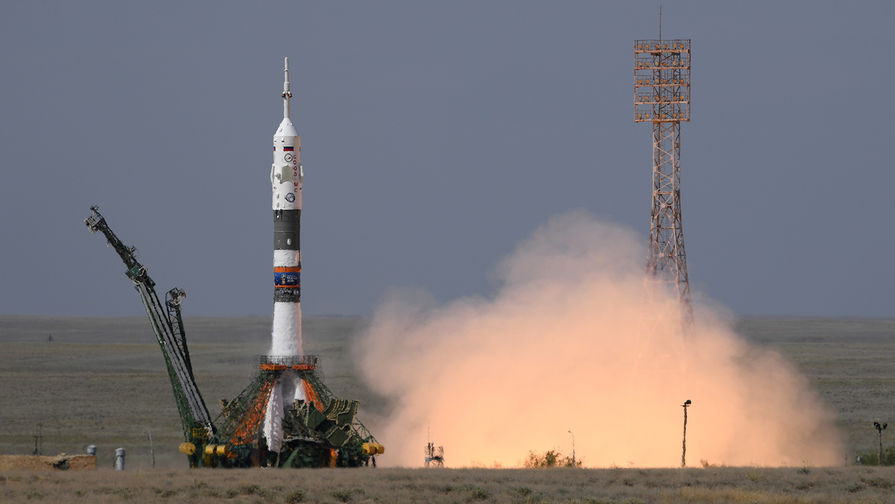 Пуск ракеты-носителя «Союз-ФГ» с пилотируемым кораблем «Союз МС-09» со стартового стола первой «Гагаринской» стартовой площадки космодрома «Байконур», 6 июня 2018 года 