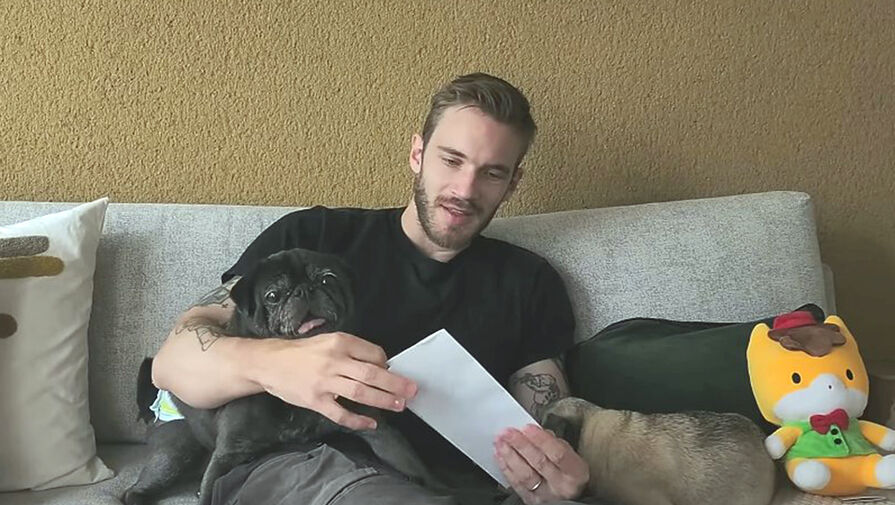 Японский губернатор пригласил собак PewDiePie посетить его регион