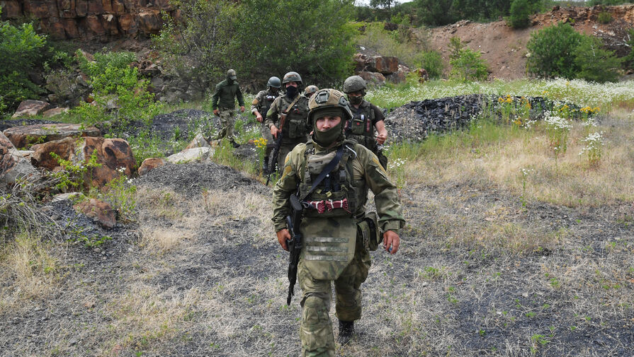 Полковник перечислил особенности обороны российской армии