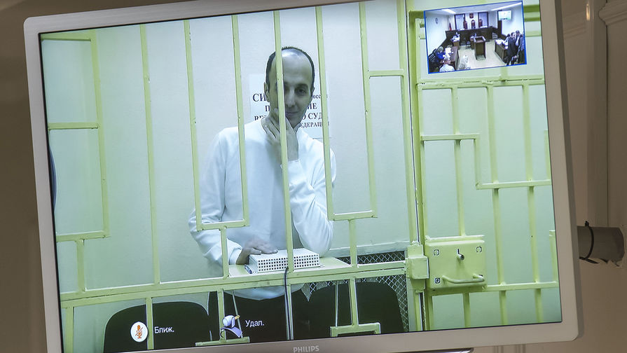 Юсуп Темирханов, осужденный за убийство бывшего командира 160-го гвардейского танкового полка Юрия Буданова, во время рассмотрения жалобы на приговор в Верховном суде РФ, 2013 год