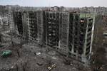 Поврежденные в ходе боев здания квартала Юбилейный в Авдеевке, февраль 2024 года