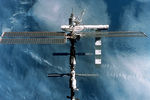 Международная космическая станция (МКС) в полете