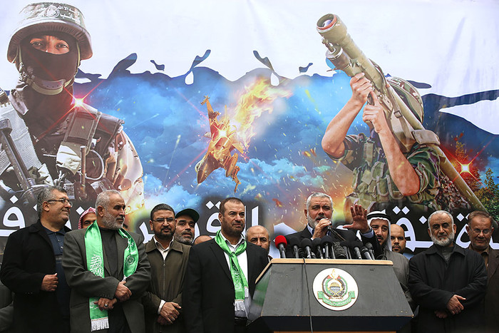 Лидер ХАМАС Исмаил Хания выступает с речью