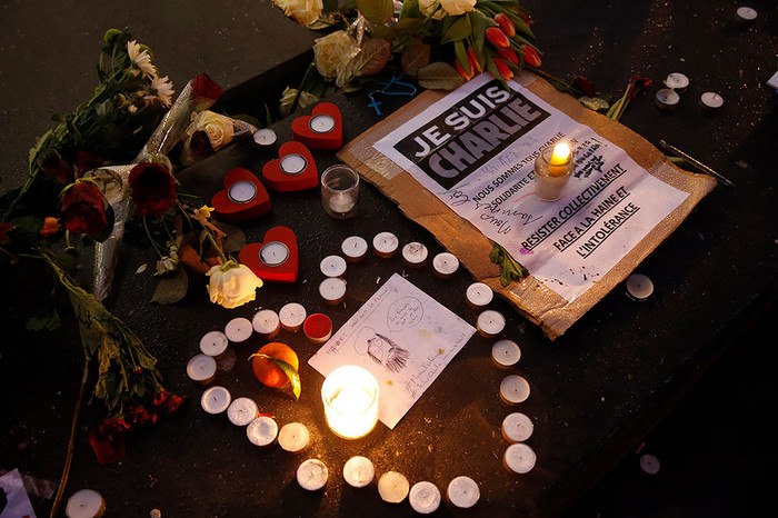 Марш в&nbsp;память о&nbsp;жертвах терактов в&nbsp;Париже