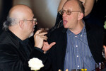 Режиссер Давид Шнейдеров и Леонид Володарский (слева направо) на вечеринке «Серебряные слитки» в ресторане BON2, 2009 
