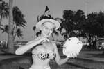 Девушка в костюме на Хэллоуин, Майами, 1953 год