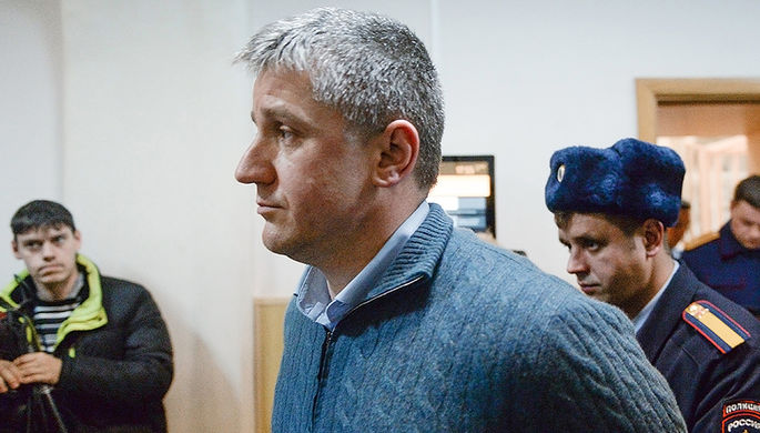 Бывший председатель правления компании «РусГидро» Евгений Дод в здании Басманного суда