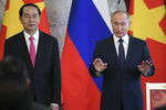 Президент Вьетнама Чан Дай Куанг и президент России Владимир Путин во время встречи в Кремле, 29 июня 2017 года