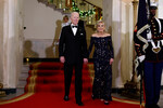 Президент США Джо Байден и его супруга Джилл перед ужином в Белом доме по случаю визита президента Франции Эммануэля Макрона и его супруги Брижит в США, 1 декабря 2022 года 