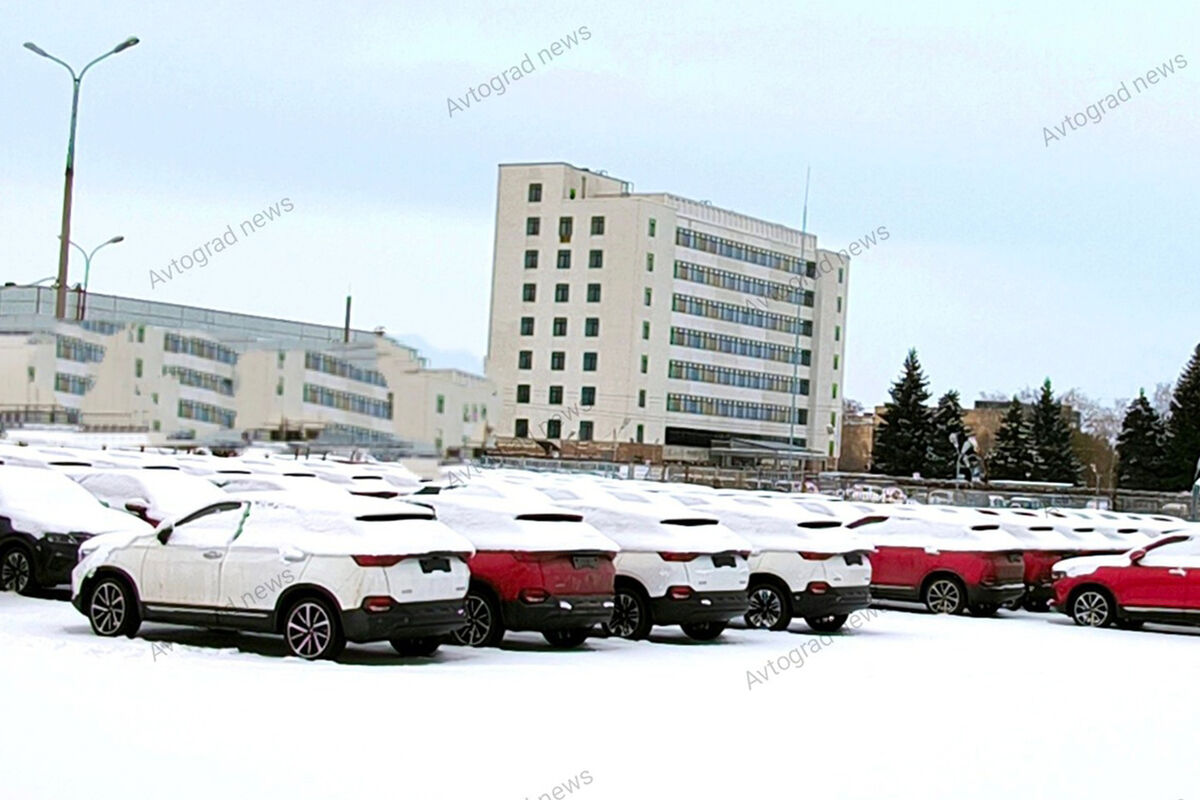 Стала известна судьба китайских машин FAW с шильдиком Lada - Газета.Ru |  Новости