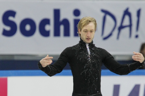 Евгений Плющенко вовремя своего выступления на ЧР на олимпийском катке в Сочи