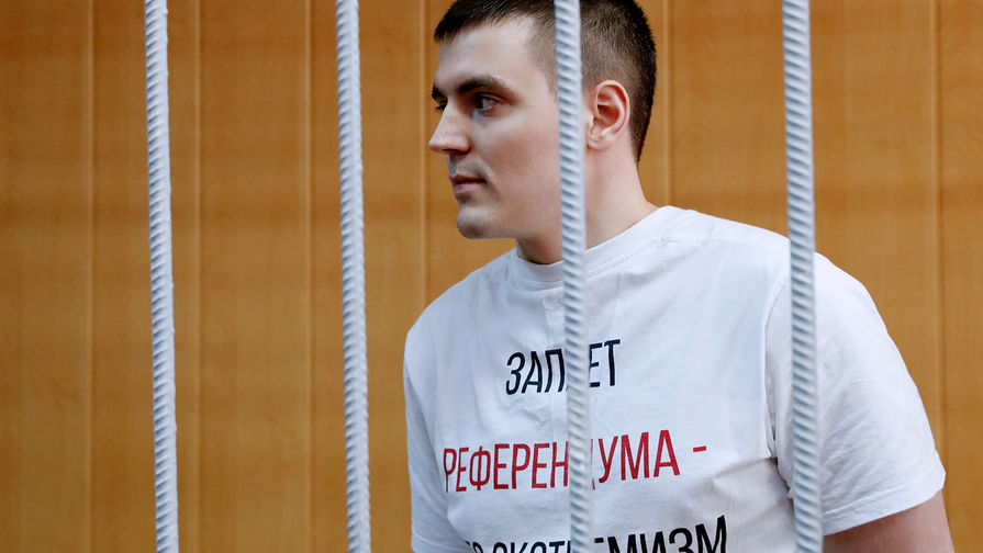 Журналист РБК Александр Соколов во время оглашения приговора в Тверском районном суде Москвы, 10 августа 2017 года