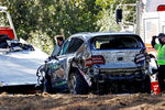 Последствия автомобильной аварии, в которой пострадал гольфист Тайгер Вудс в Лос-Анджелесе, 23 февраля 2021 года 