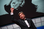 Председатель жюри 76-го Каннского кинофестиваля режиссер Рубен Остлунд на церемонии открытия 76-го Каннского кинофестиваля, 16 мая 2023 года
