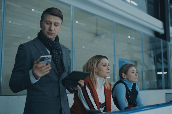 Кадр из сериала «Последний аксель» (2021)