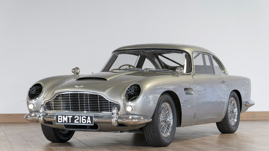 Aston Martin Джеймса Бонда с выдвижными пулеметами продали за 3 млн