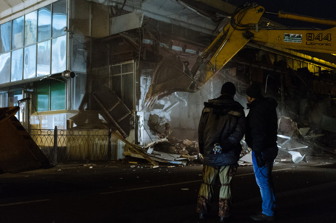 Снос торговых павильонов у метро «Чистые пруды»