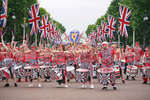 Участники парада по случаю Платинового юбилея королевы Елизаветы II