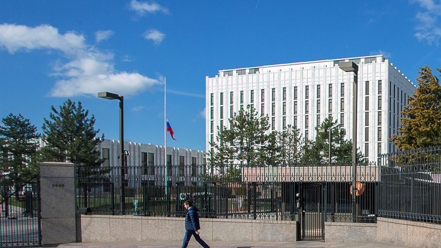 В Москве оценили призыв сенаторов США выслать 300 российских дипломатов