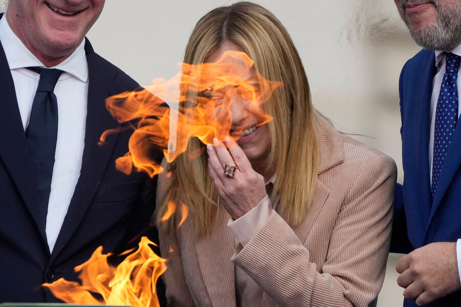 Премьер-министр Италии Джорджа Мелони на&nbsp;церемонии зажжения олимпийского огня у&nbsp;Квиринальского дворца, Рим, 5&nbsp;декабря 2025&nbsp;года