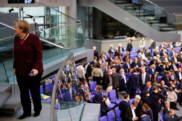 Ceremonia en honor a la saliente Angela Merkel se llevó a cabo en Berlín - Gazeta.Ru