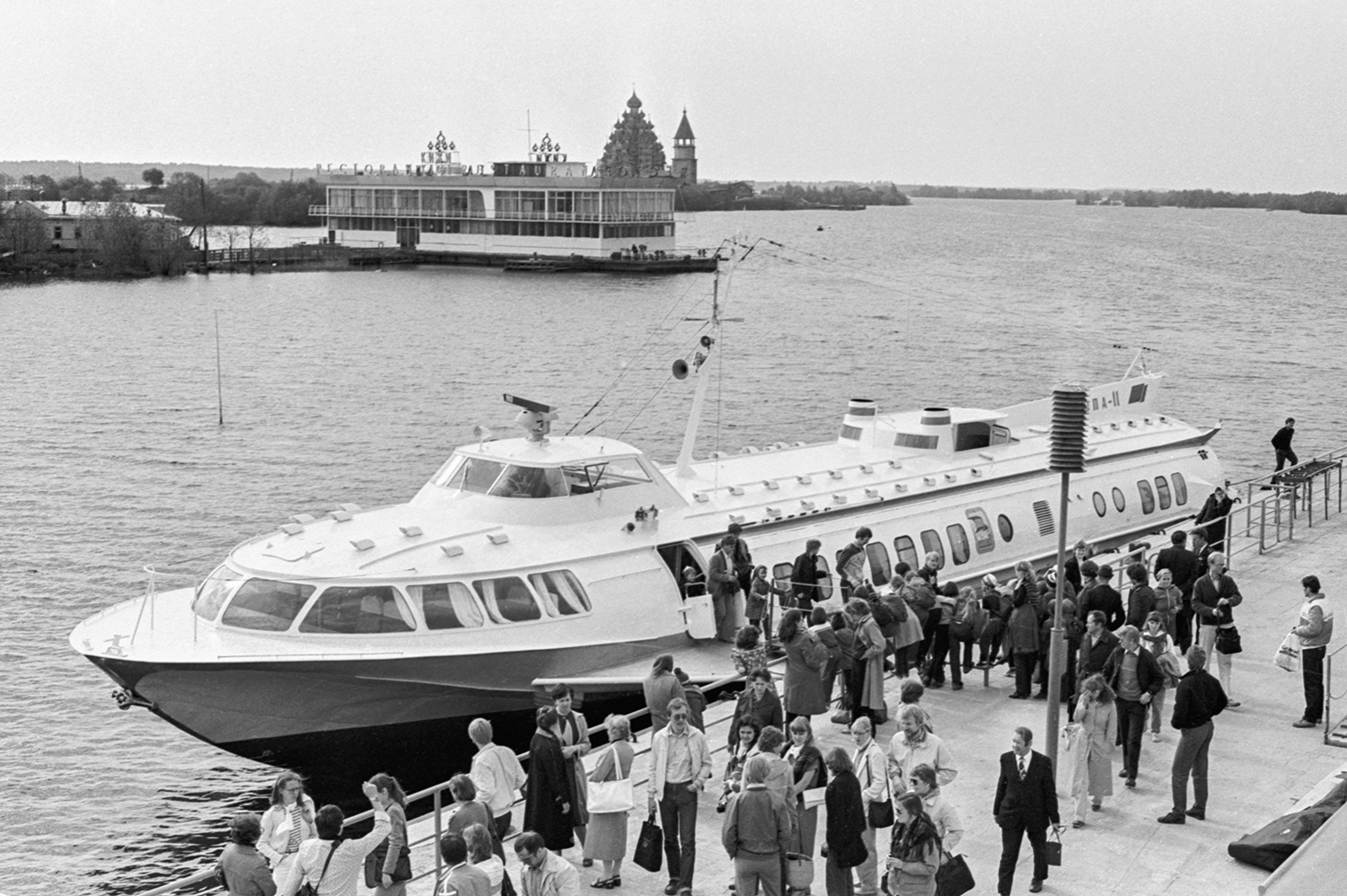 Судно на подводных крыльях "Комета"  История,Флот,СССР