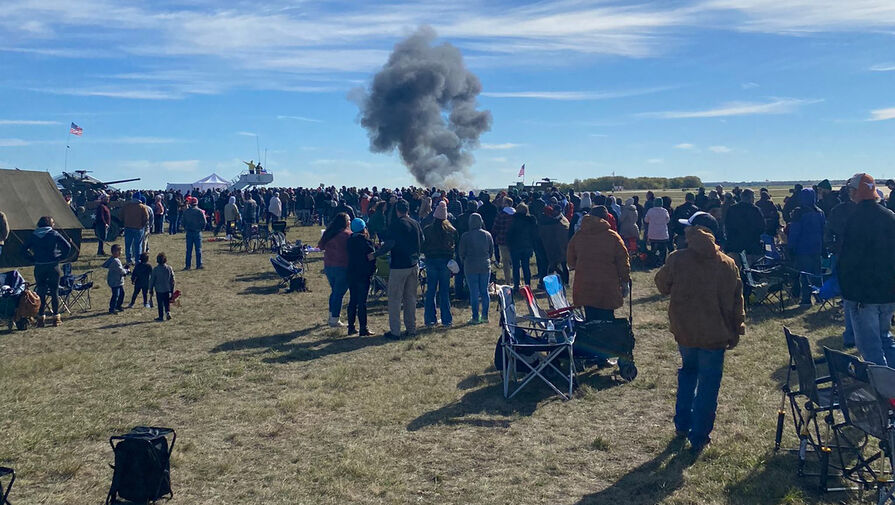 Dallas News: два самолета столкнулись в воздухе во время шоу в Техасе
