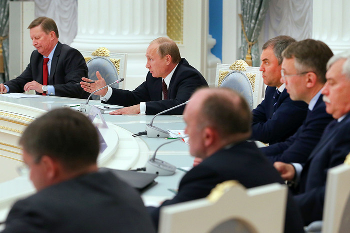 Во время встречи с избранными высшими должностными лицами субъектов РФ
