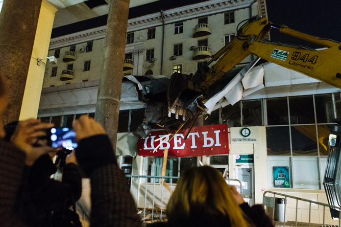 Снос торговых павильонов у метро «Чистые пруды»