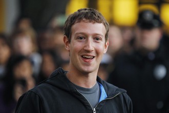 Facebook готовится к первичному размещению акций