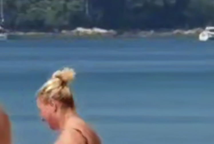 Мать Семенович заплакала, увидев потолстевшую дочь