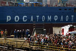 Церемония спуска на воду корпуса первого серийного универсального атомного ледокола ЛК-60Я «Сибирь» на Балтийском заводе в Санкт-Петербурге, 22 сентября 2017 года