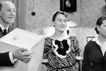 Народный артист СССР Евгений Евстигнеев (слева) и народные артистки РСФСР Валентина Талызина (в центре) и Нина Сазонова (справа) в сцене из фильма «Зигзаг удачи», 1968 год 
