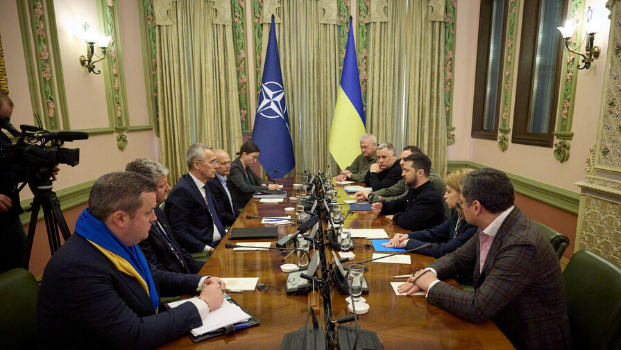 Столтенберг: размеры помощи стран НАТО Украине превысили $150 млрд