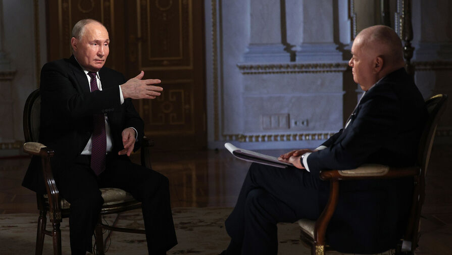 Политолог назвал разъяснительным интервью Путина Киселеву