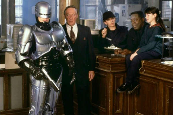 Кадр из сериала «Робокоп» (1994)