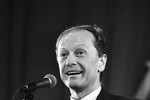 Михаил Задорнов во время выступления в Москве, 1997 год